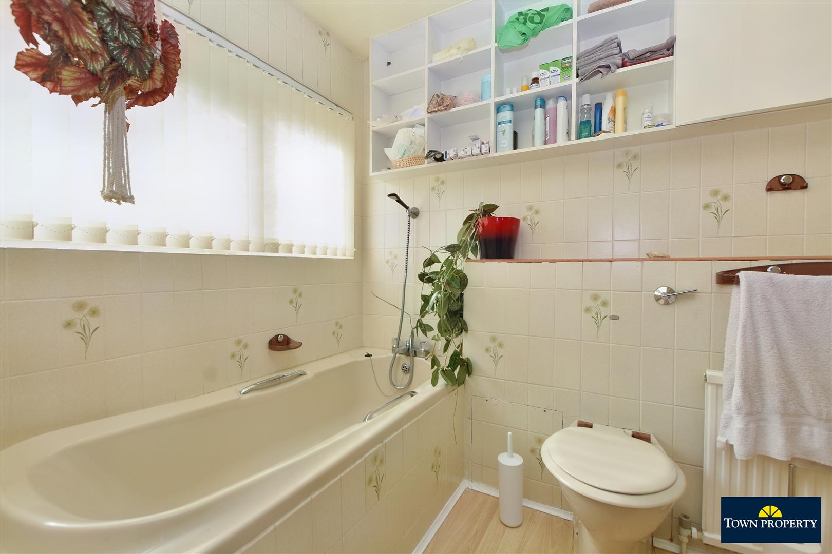 Property Details for Burrow Down Eastbourne BN20 8ST Town Property